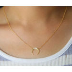 Boutique NEW Women's Gold-Plated Crescent Moon Horn Necklace Size 16 + 2” Photo 3