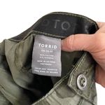 Torrid Camo Sky High Cropped Twill Skinny Military Pants Women’s 16 Army Green Photo 6