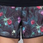 Lululemon 6 tracker short curious jungle floral green red black running yoga Photo 0