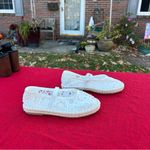 Universal Threads Women's Celia Floral Lace Mary Jane Espadrille Flat by universal thread size 7 Photo 3