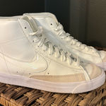 Nike Blazer High-Top 6Y/7.5W Photo 0