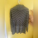 Alya Olive green Patterned Women's Sweater Photo 3