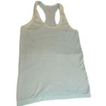 Lululemon swifty mint green size 6 - note pics (small stain) Photo 0