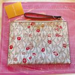 Michael Kors NWT $158 JET SET CHARM XL ZIP WRISTLET 9.5*7 inches pink/coral Photo 0