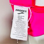 Brooks  Hot Pink Sports Bra With Padding and Adjustable Straps Size 34D Photo 4