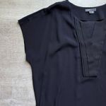 Vince Viscose Blend Silk V-neck Trim Short Sleeves Black Shift Dress Size L Photo 5