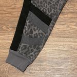 PINK - Victoria's Secret Victoria’s Secret Pink Leopard Thick Fleece Joggers Gray Black White Size Medium Photo 3
