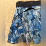Lululemon pace rival no panels sun dazed multi blue skort women’s size 10 Photo 5