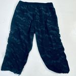 Spyder Active Women's Capri camu Size XL new Photo 4