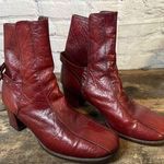 Etienne Aigner Vintage dark red leather boots size 7 Photo 0