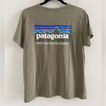 Patagonia  Women's P-6 Mission Short Sleeve Tee in Garden Green Size Medium Photo 9
