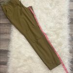 Duluth Trading Co Armachillo stretch high rise jogger pants 8 Green Photo 9