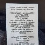 Gymshark  Gray Sports Bra Size Small Gym Shark Gray and Black Sports Bra Photo 5