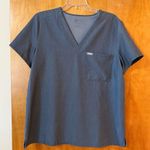 FIGS  Technical Collection One Pocket Scrub Top Short Sleeve Shirt Women’s Large Photo 0