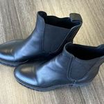 Soludos NWOT  Chelsea boots. Size 5 Photo 2
