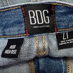 Urban Outfitters  BDG Mom High Rise Women's Blue Cuffed Denim Jean Shorts Size 27 Photo 3