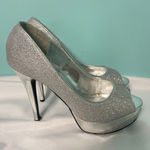 Silver Glitter Heels Size 7.5 Platform, Formal, Evening Wear‎ Photo 0