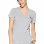 Under Armour Women's UA Tech Solid V Photo 0