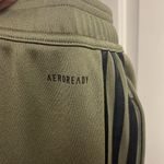 Adidas  Women’s Areoready Olive Green Striped Pull-on Jogger Pants Zip Pocket-Med Photo 9