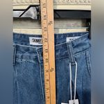 NWT Skinny Fries Denim Mom Jeans with Butterfly & Flowers Embroidery Size 5 Blue Photo 6