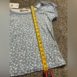 Pink republic NWT  blue and white floral short sleeve shirt M Photo 3