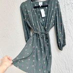 Skylar + Madison NWT Skaylar Madison Puff Sleeve Floral Wrap Mini Dress Green Women's Size Small Photo 3