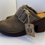 Born BR0036217 Suede Clogs Mules Heels Brown Buckle Size 8M Comfort NEW WITH TAG Photo 2