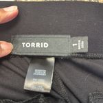 Torrid  Black Capri Joggers Size 1/1X EUC #5738 Photo 5