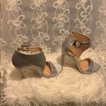 Shoe Dazzle Silver Heels Elegant Design Size 8 Photo 5