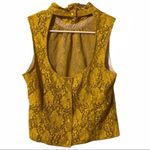 Wyatt light gold lace open back blouse medium NWOT Photo 2