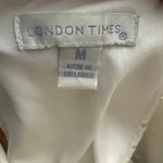 London Times Sleeveless Eyelet Contrast Jumpsuit keyhole opening size medium Photo 9