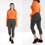 Hell Bunny  Jack Capris Size Medium Grey Black Pinstripe Stretch Pedal Pusher Photo 1