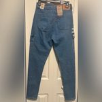 Levi's NWT LEVI’S 721 High-Rise Skinny Cargo Jeans Photo 2