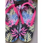 Ladies Flip Flops M 7 8 Tropical Floral Tie Dye Casual Beach Sandals Black Photo 2