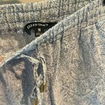 Ellen Tracy  Medium Light Blue Paisley Print Linen Shorts Photo 2