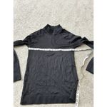 Lululemon Women’s Black Embossed Restless 1/2 Zip Long Sleeve Pullover‎ Size 8 Photo 4