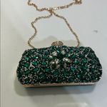 Elegant Green Crystal Clutch with Gold Chain Photo 13