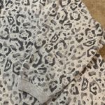 Aerie Womens  Leopard Print Crewneck sweater SZ Large Photo 3