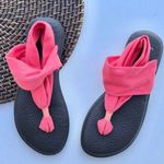 Sanuk  Womenx Yoga Sandals Salmon Pink Size 7 Photo 0