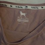 The Black Dog pink t shirt Photo 2