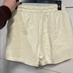 Nike WOMENS CREAM HIGH WAIST SHORTS SMALL Photo 3
