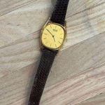 Seiko Ladies Watch Vintage Leather Strap Gold Tone Case and Rounded Square Dial Photo 2