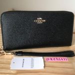Coach Wallet Photo 0