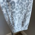 Wildfox Snow Leopard Cozy Jogger Pants Grey & White Athleisure Size XXL Photo 3