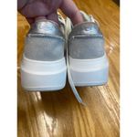 UGG  Athletic Shoes Women's 7 White Leather Lace Up Round Toe Low Top Sneaker S20 Photo 5