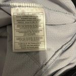 Nike  grey and pink sleeveless with pockets shirt size small Photo 6