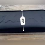 SKIMS NWT  Black Waterproof Neoprene‎ Zippered Toiletry/Travel Bag Photo 4