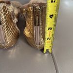 Kenneth Cole  Reaction Gold Strappy Flat Gladiator Sandals Size 8 Photo 6