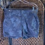 prAna  Camouflage Shorts Size 8 Stretchy Photo 0