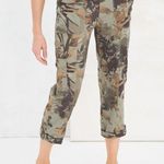 Chico's Printed Poplin Convertible Crop Cargo Pants Size 8 Photo 0